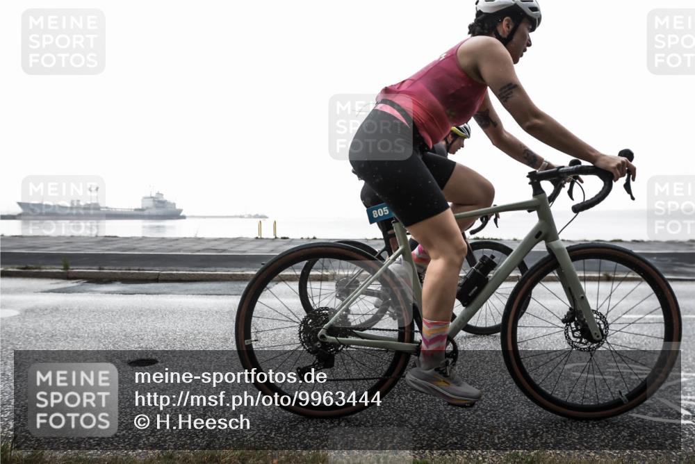 16.08.2026 - KN Förde Triathlon 2026 H.Heesch http://msf.ph/oto/9963444 16.08.2026 09:35:08 Radfahren 147, 262, 805 meine-sportfotos.de