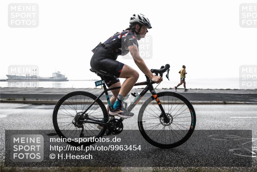 16.08.2026 - KN Förde Triathlon 2026 H.Heesch http://msf.ph/oto/9963454 16.08.2026 09:35:38 Radfahren 135, 246, 252, 263 meine-sportfotos.de