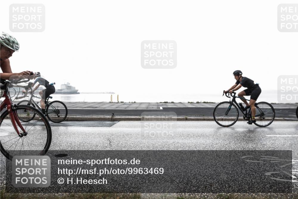16.08.2026 - KN Förde Triathlon 2026 H.Heesch http://msf.ph/oto/9963469 16.08.2026 09:36:09 Radfahren 109, 124, 138, 150, 156, 166, 178, 192, 243, 261 meine-sportfotos.de