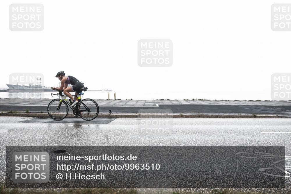 16.08.2026 - KN Förde Triathlon 2026 H.Heesch http://msf.ph/oto/9963510 16.08.2026 09:37:56 Radfahren 110, 113, 152, 160, 176, 201, 230 meine-sportfotos.de