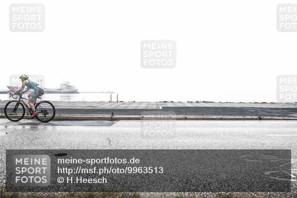 16.08.2026 - KN Förde Triathlon 2026 H.Heesch http://msf.ph/oto/9963513 16.08.2026 09:38:01 Radfahren 142, 152, 160, 184, 230, 266 meine-sportfotos.de