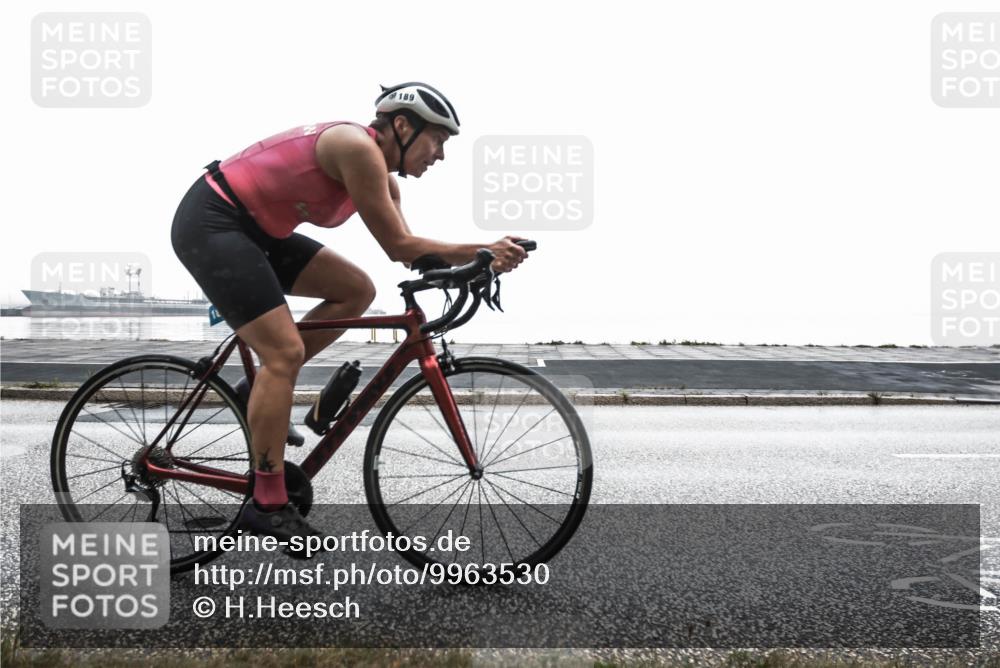 16.08.2026 - KN Förde Triathlon 2026 H.Heesch http://msf.ph/oto/9963530 16.08.2026 09:38:34 Radfahren 108, 132, 164, 178, 189, 198, 263 meine-sportfotos.de