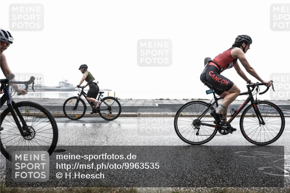 16.08.2026 - KN Förde Triathlon 2026 H.Heesch http://msf.ph/oto/9963535 16.08.2026 09:38:42 Radfahren 109, 126, 166, 178, 187, 192 meine-sportfotos.de
