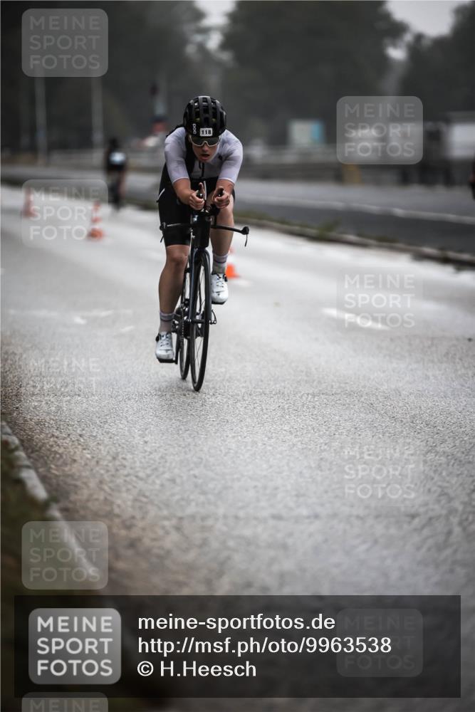 16.08.2026 - KN Förde Triathlon 2026 H.Heesch http://msf.ph/oto/9963538 16.08.2026 09:31:24 Radfahren 118, 188, 258 meine-sportfotos.de