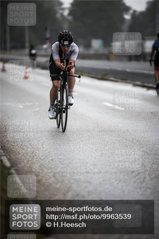 16.08.2026 - KN Förde Triathlon 2026 H.Heesch http://msf.ph/oto/9963539 16.08.2026 09:31:24 Radfahren 118, 188, 258 meine-sportfotos.de