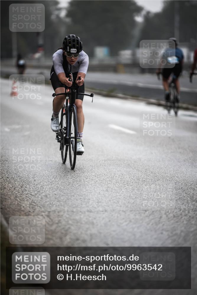 16.08.2026 - KN Förde Triathlon 2026 H.Heesch http://msf.ph/oto/9963542 16.08.2026 09:31:24 Radfahren 118, 188, 258 meine-sportfotos.de