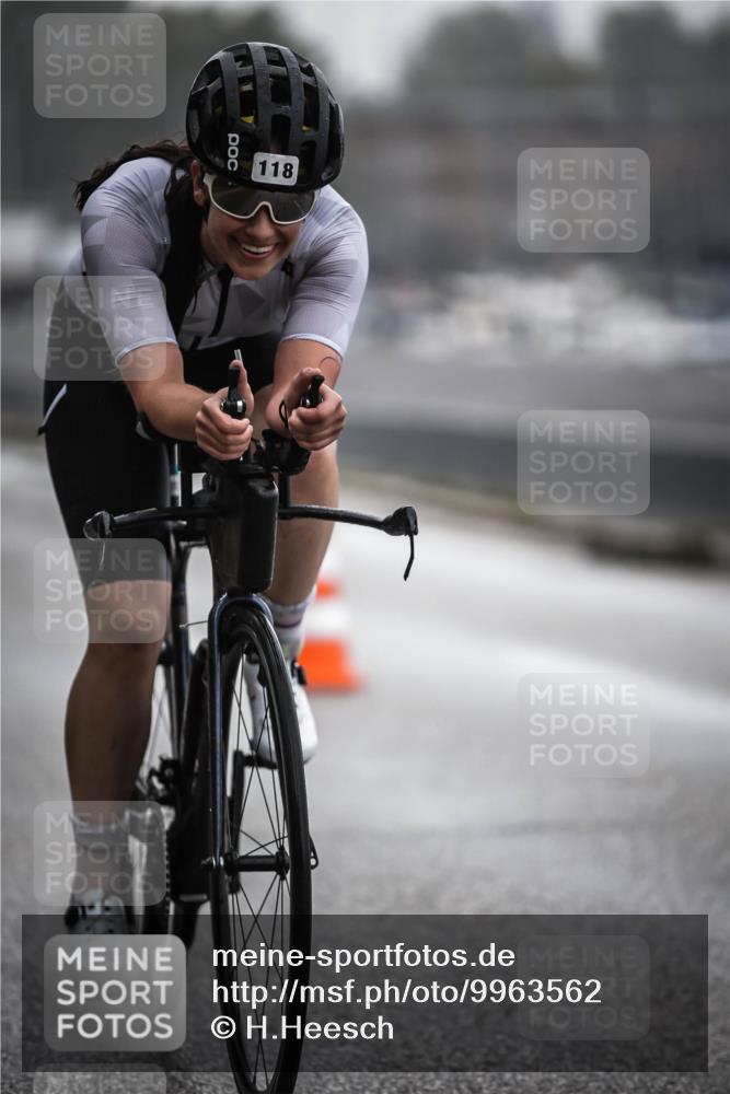 16.08.2026 - KN Förde Triathlon 2026 H.Heesch http://msf.ph/oto/9963562 16.08.2026 09:31:25 Radfahren 118, 188 meine-sportfotos.de