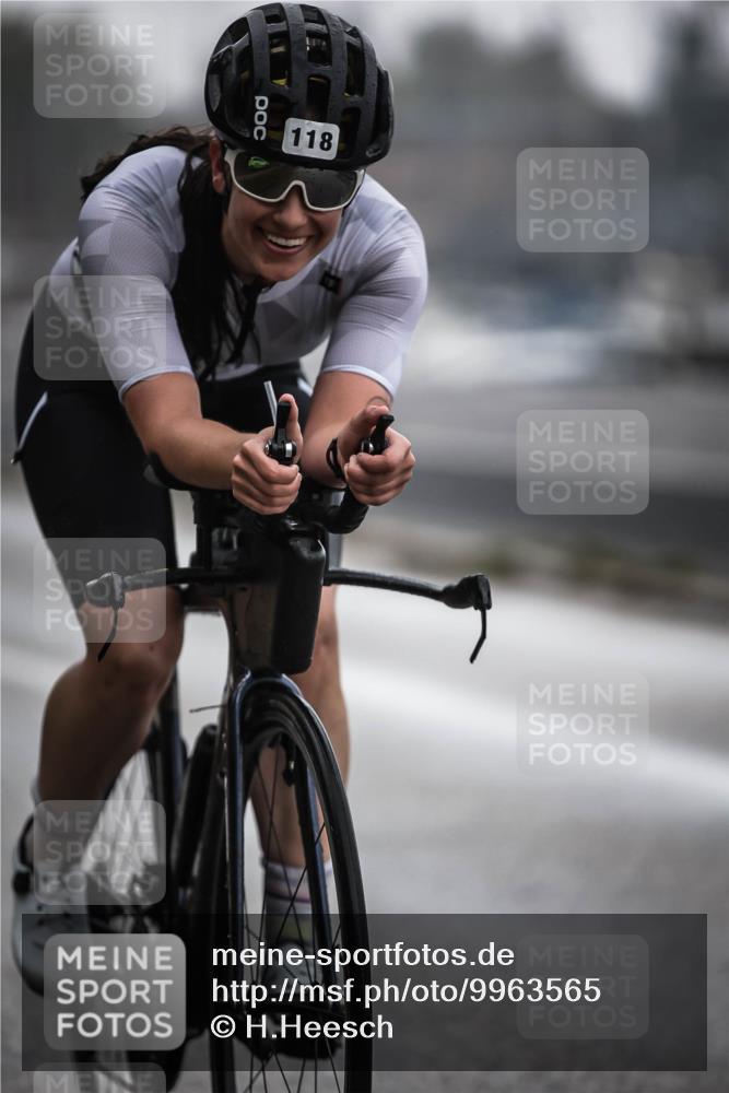 16.08.2026 - KN Förde Triathlon 2026 H.Heesch http://msf.ph/oto/9963565 16.08.2026 09:31:26 Radfahren 118, 188, 226 meine-sportfotos.de