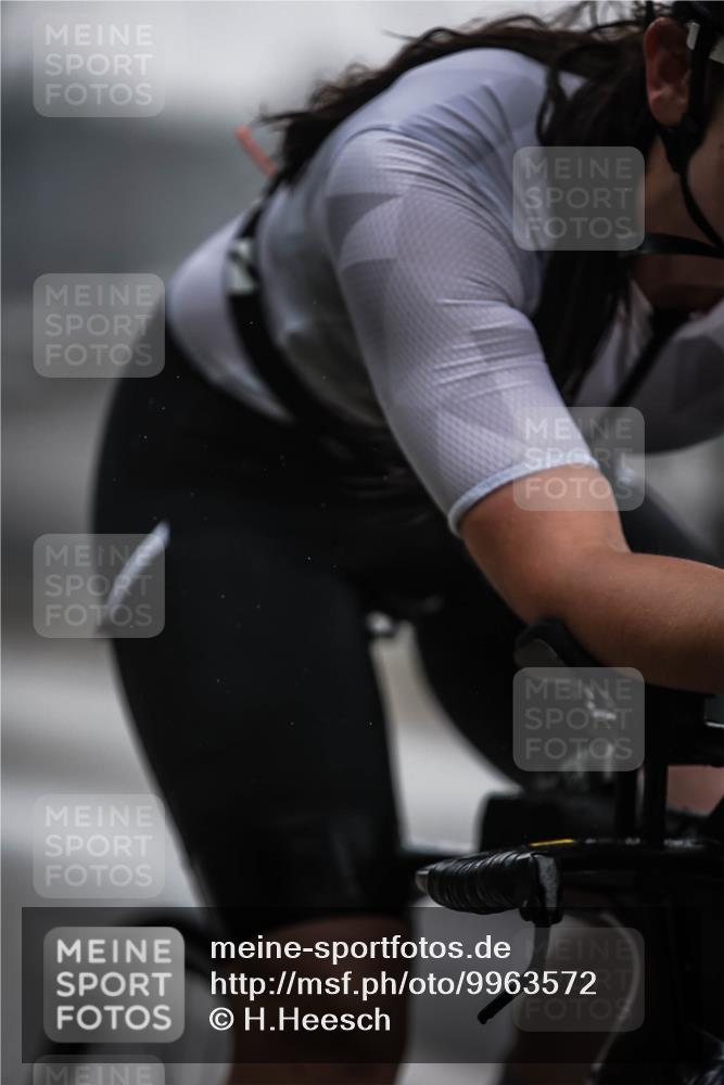 16.08.2026 - KN Förde Triathlon 2026 H.Heesch http://msf.ph/oto/9963572 16.08.2026 09:31:26 Radfahren 118, 188, 226 meine-sportfotos.de