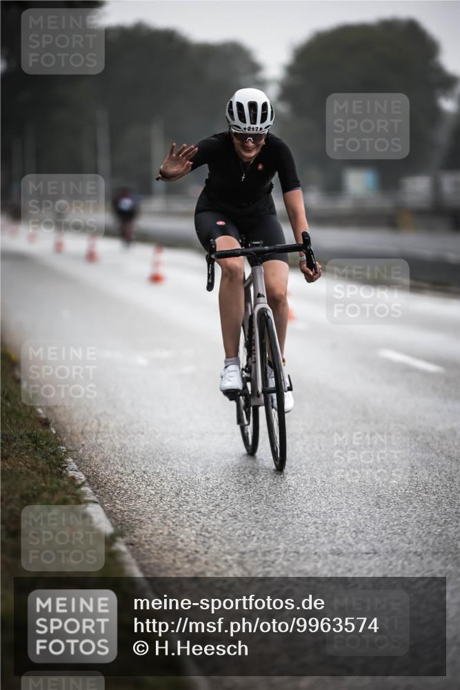 16.08.2026 - KN Förde Triathlon 2026 H.Heesch http://msf.ph/oto/9963574 16.08.2026 09:31:33 Radfahren 217, 226 meine-sportfotos.de
