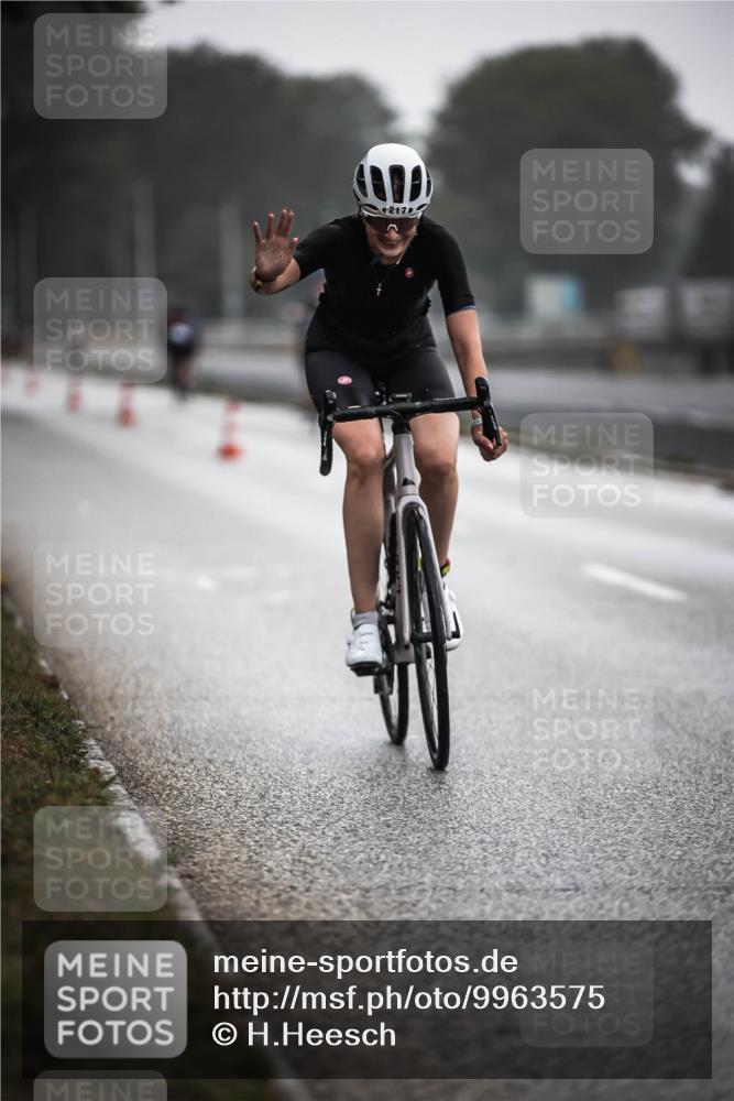 16.08.2026 - KN Förde Triathlon 2026 H.Heesch http://msf.ph/oto/9963575 16.08.2026 09:31:33 Radfahren 217, 226 meine-sportfotos.de