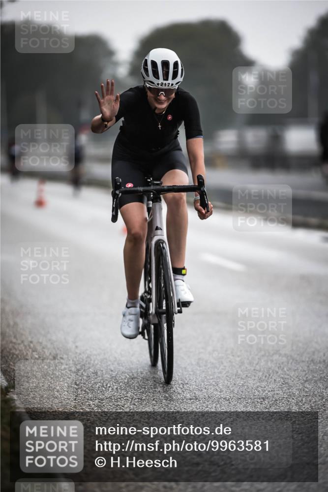 16.08.2026 - KN Förde Triathlon 2026 H.Heesch http://msf.ph/oto/9963581 16.08.2026 09:31:34 Radfahren 217, 226 meine-sportfotos.de