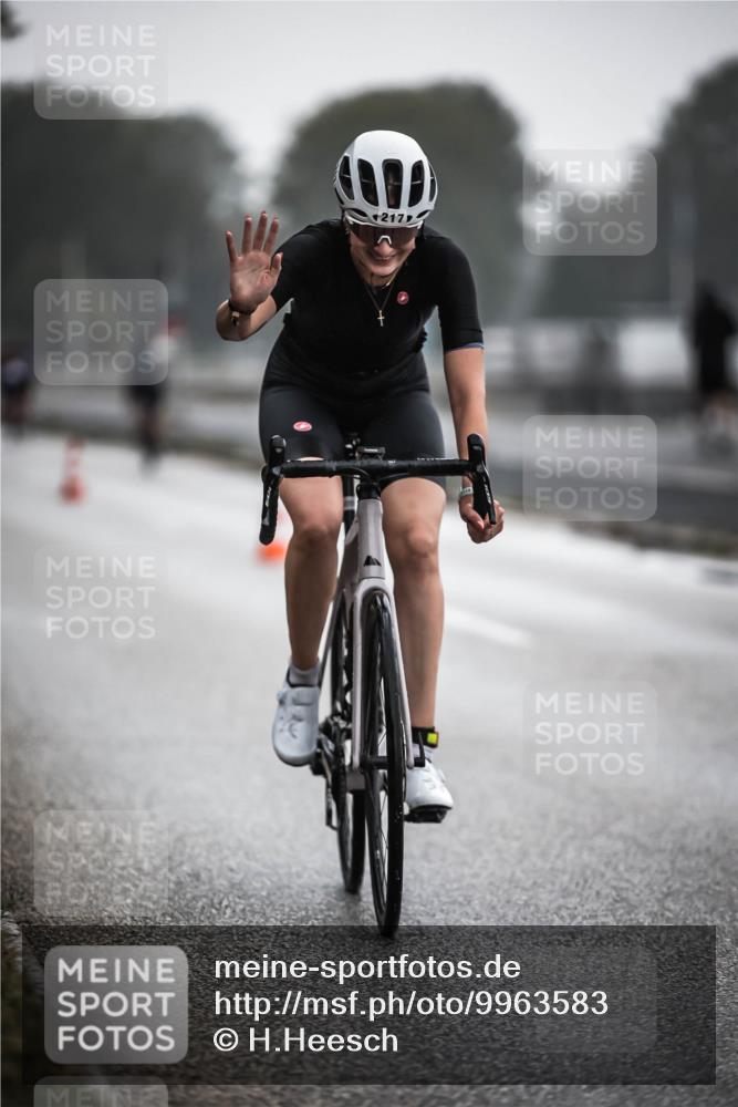 16.08.2026 - KN Förde Triathlon 2026 H.Heesch http://msf.ph/oto/9963583 16.08.2026 09:31:34 Radfahren 217, 226 meine-sportfotos.de
