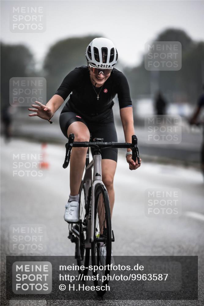 16.08.2026 - KN Förde Triathlon 2026 H.Heesch http://msf.ph/oto/9963587 16.08.2026 09:31:34 Radfahren 217, 226 meine-sportfotos.de