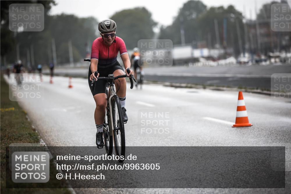 16.08.2026 - KN Förde Triathlon 2026 H.Heesch http://msf.ph/oto/9963605 16.08.2026 09:31:48 Radfahren 106, 143, 199, 242 meine-sportfotos.de