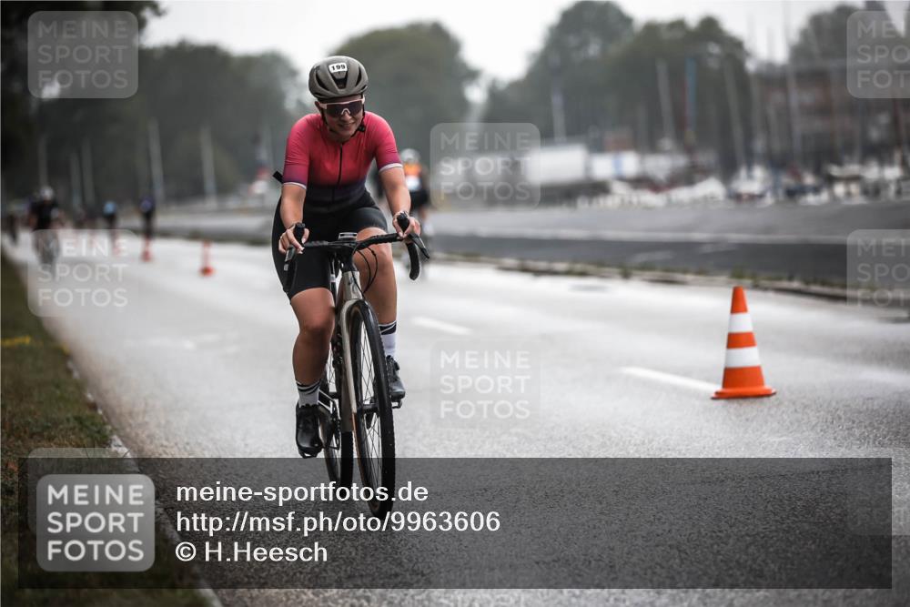 16.08.2026 - KN Förde Triathlon 2026 H.Heesch http://msf.ph/oto/9963606 16.08.2026 09:31:48 Radfahren 106, 143, 199, 242 meine-sportfotos.de