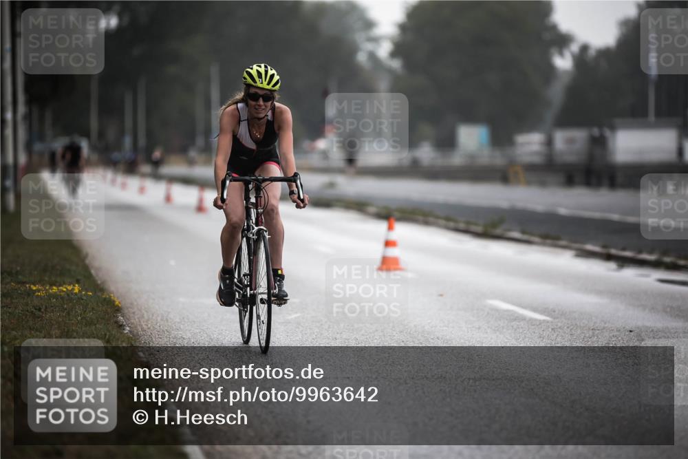 16.08.2026 - KN Förde Triathlon 2026 H.Heesch http://msf.ph/oto/9963642 16.08.2026 09:32:03 Radfahren 104, 155, 185, 241 meine-sportfotos.de