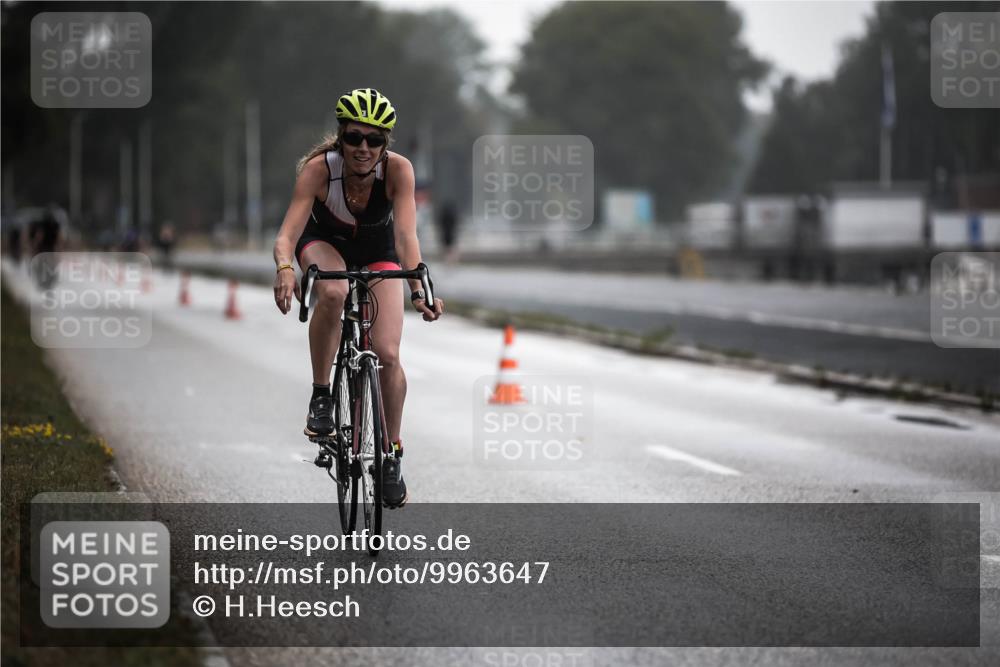16.08.2026 - KN Förde Triathlon 2026 H.Heesch http://msf.ph/oto/9963647 16.08.2026 09:32:03 Radfahren 104, 155, 185, 241 meine-sportfotos.de