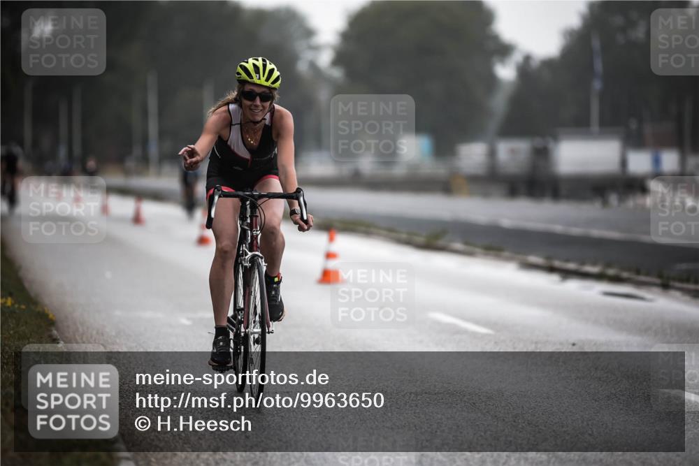 16.08.2026 - KN Förde Triathlon 2026 H.Heesch http://msf.ph/oto/9963650 16.08.2026 09:32:03 Radfahren 104, 155, 185, 241 meine-sportfotos.de