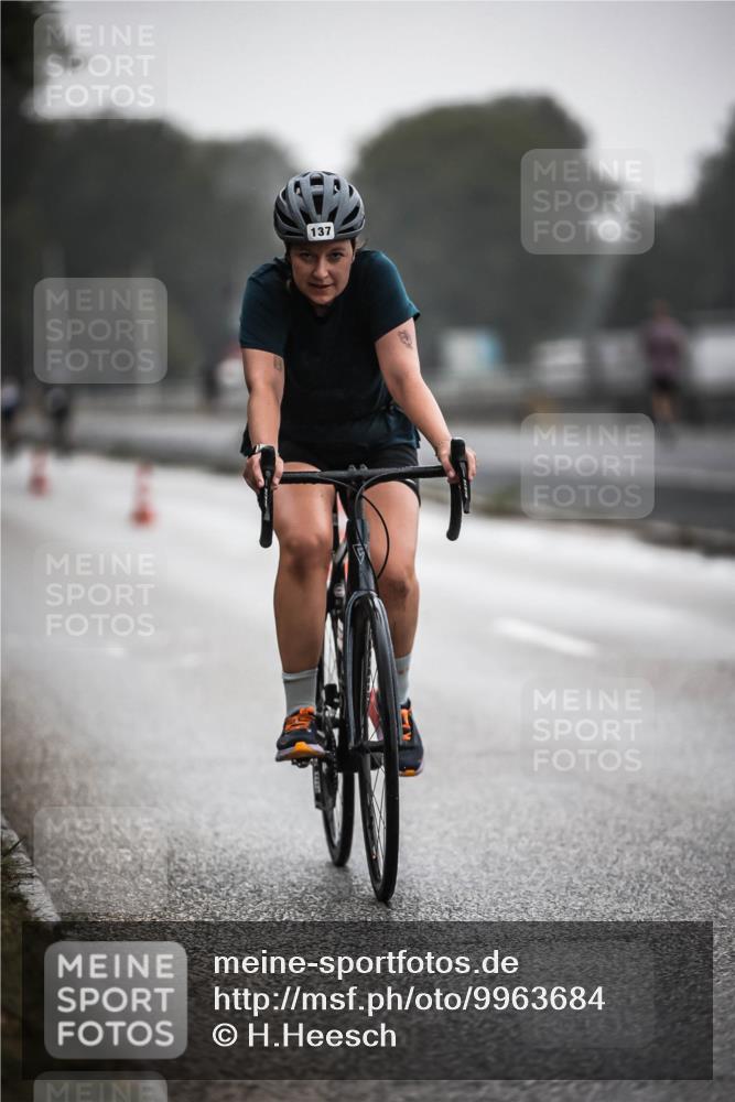 16.08.2026 - KN Förde Triathlon 2026 H.Heesch http://msf.ph/oto/9963684 16.08.2026 09:32:13 Radfahren 120, 137, 154, 213, 805 meine-sportfotos.de