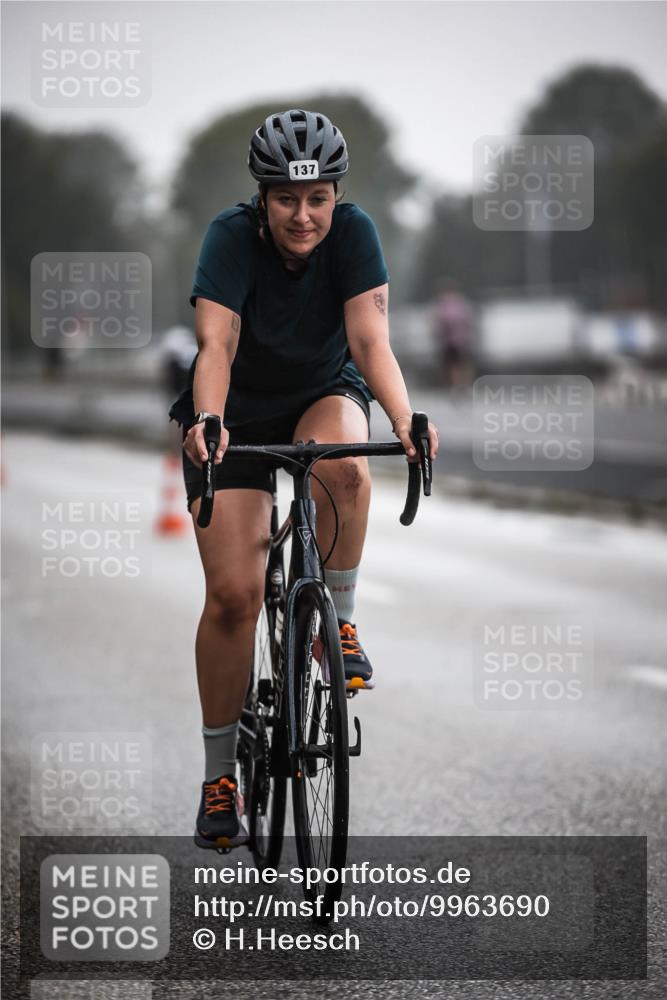 16.08.2026 - KN Förde Triathlon 2026 H.Heesch http://msf.ph/oto/9963690 16.08.2026 09:32:13 Radfahren 120, 137, 154, 213, 805 meine-sportfotos.de
