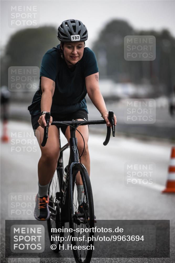 16.08.2026 - KN Förde Triathlon 2026 H.Heesch http://msf.ph/oto/9963694 16.08.2026 09:32:13 Radfahren 120, 137, 154, 213, 805 meine-sportfotos.de