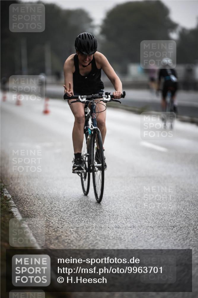 16.08.2026 - KN Förde Triathlon 2026 H.Heesch http://msf.ph/oto/9963701 16.08.2026 09:32:17 Radfahren 125, 137, 213, 262 meine-sportfotos.de