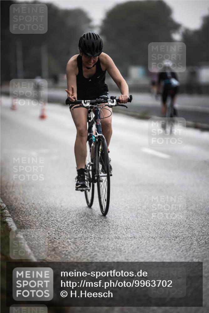 16.08.2026 - KN Förde Triathlon 2026 H.Heesch http://msf.ph/oto/9963702 16.08.2026 09:32:17 Radfahren 125, 137, 213, 262 meine-sportfotos.de