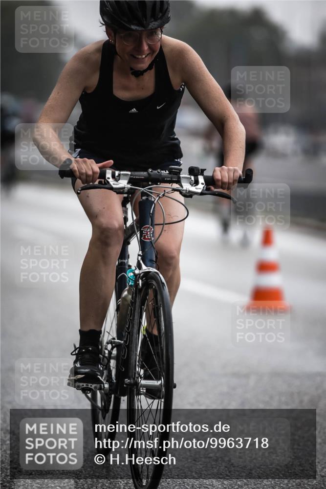 16.08.2026 - KN Förde Triathlon 2026 H.Heesch http://msf.ph/oto/9963718 16.08.2026 09:32:18 Radfahren 125, 133, 213, 262 meine-sportfotos.de