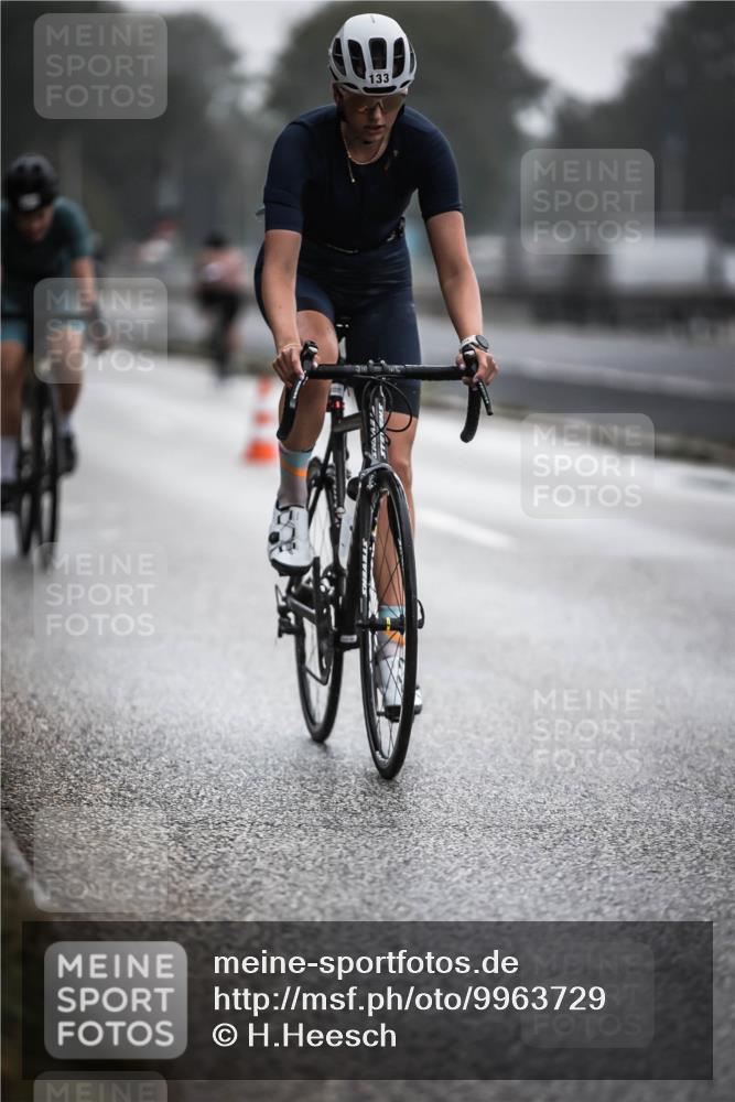 16.08.2026 - KN Förde Triathlon 2026 H.Heesch http://msf.ph/oto/9963729 16.08.2026 09:32:22 Radfahren 125, 133, 232, 262 meine-sportfotos.de