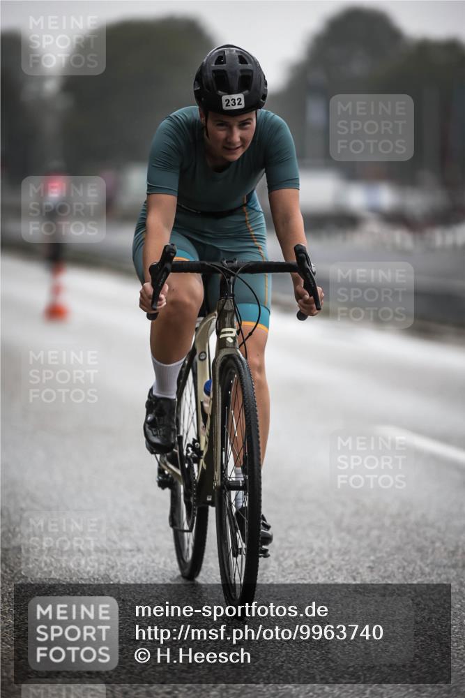 16.08.2026 - KN Förde Triathlon 2026 H.Heesch http://msf.ph/oto/9963740 16.08.2026 09:32:24 Radfahren 133, 232, 262 meine-sportfotos.de