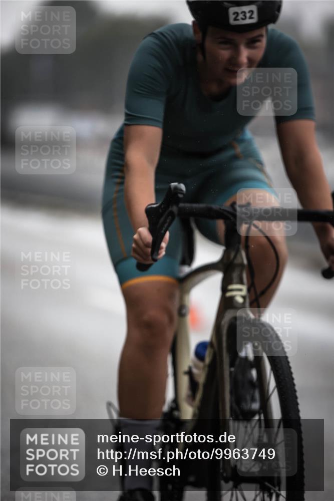 16.08.2026 - KN Förde Triathlon 2026 H.Heesch http://msf.ph/oto/9963749 16.08.2026 09:32:24 Radfahren 133, 232, 262 meine-sportfotos.de