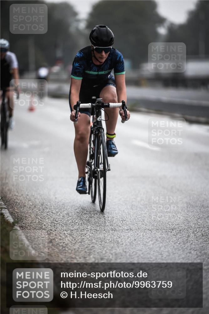 16.08.2026 - KN Förde Triathlon 2026 H.Heesch http://msf.ph/oto/9963759 16.08.2026 09:32:35 Radfahren 127, 131, 147, 148, 246, 252 meine-sportfotos.de