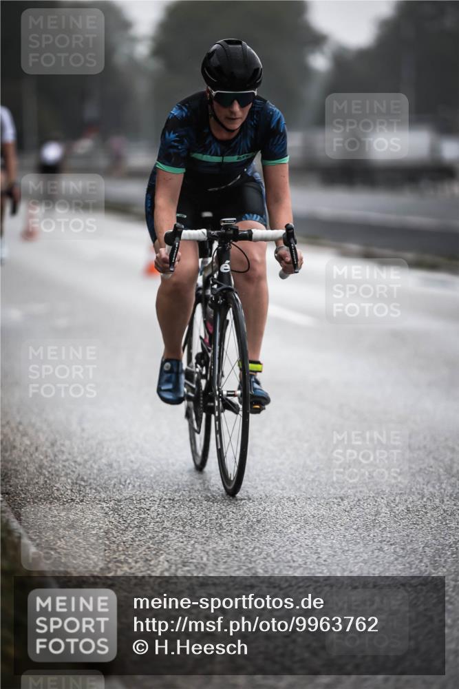 16.08.2026 - KN Förde Triathlon 2026 H.Heesch http://msf.ph/oto/9963762 16.08.2026 09:32:35 Radfahren 127, 131, 147, 148, 246, 252 meine-sportfotos.de