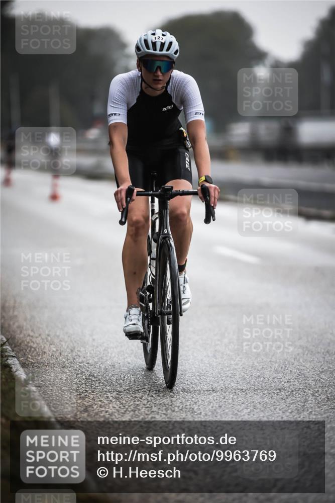 16.08.2026 - KN Förde Triathlon 2026 H.Heesch http://msf.ph/oto/9963769 16.08.2026 09:32:36 Radfahren 127, 131, 147, 148, 246, 252 meine-sportfotos.de