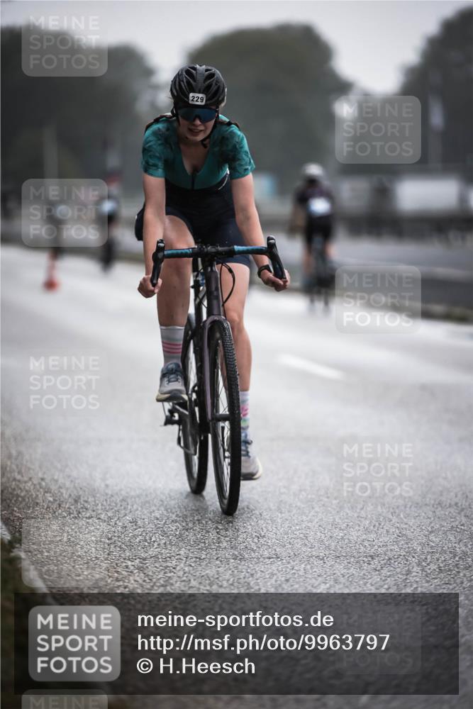 16.08.2026 - KN Förde Triathlon 2026 H.Heesch http://msf.ph/oto/9963797 16.08.2026 09:32:47 Radfahren 158, 162, 229, 238, 240, 251 meine-sportfotos.de