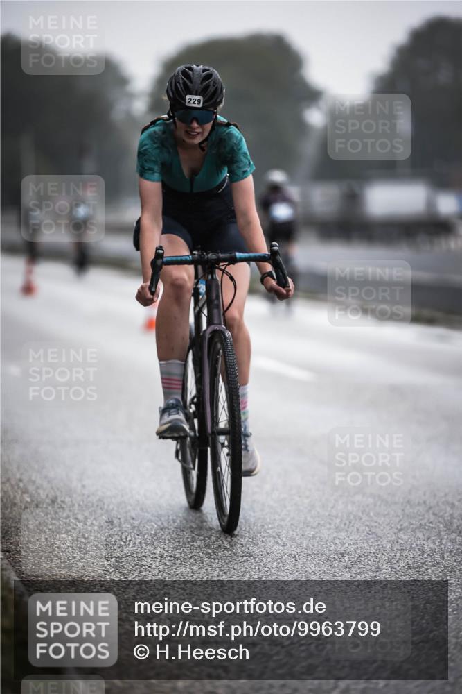 16.08.2026 - KN Förde Triathlon 2026 H.Heesch http://msf.ph/oto/9963799 16.08.2026 09:32:47 Radfahren 158, 162, 229, 238, 240, 251 meine-sportfotos.de