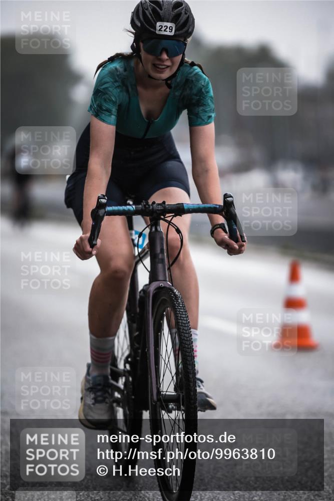 16.08.2026 - KN Förde Triathlon 2026 H.Heesch http://msf.ph/oto/9963810 16.08.2026 09:32:47 Radfahren 158, 162, 229, 238, 240, 251 meine-sportfotos.de
