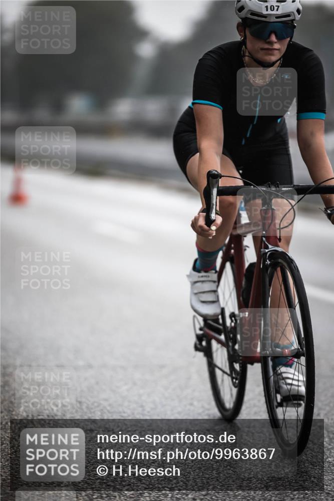 16.08.2026 - KN Förde Triathlon 2026 H.Heesch http://msf.ph/oto/9963867 16.08.2026 09:32:58 Radfahren 107, 159 meine-sportfotos.de