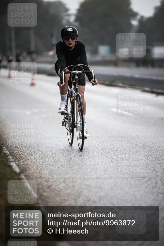 16.08.2026 - KN Förde Triathlon 2026 H.Heesch http://msf.ph/oto/9963872 16.08.2026 09:33:03 Radfahren 135, 235, 254 meine-sportfotos.de