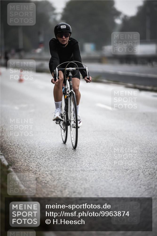 16.08.2026 - KN Förde Triathlon 2026 H.Heesch http://msf.ph/oto/9963874 16.08.2026 09:33:03 Radfahren 135, 235, 254 meine-sportfotos.de