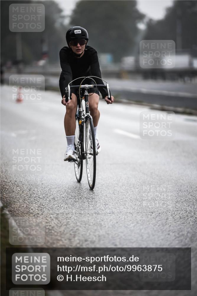 16.08.2026 - KN Förde Triathlon 2026 H.Heesch http://msf.ph/oto/9963875 16.08.2026 09:33:03 Radfahren 135, 235, 254 meine-sportfotos.de