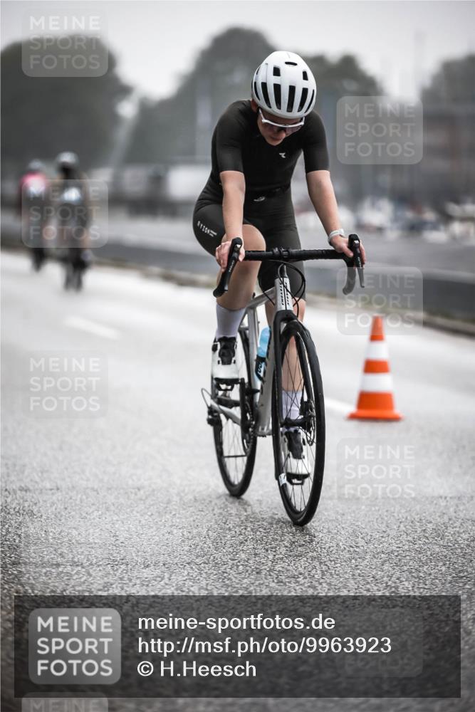 16.08.2026 - KN Förde Triathlon 2026 H.Heesch http://msf.ph/oto/9963923 16.08.2026 09:33:33 Radfahren 130, 141, 150, 224 meine-sportfotos.de