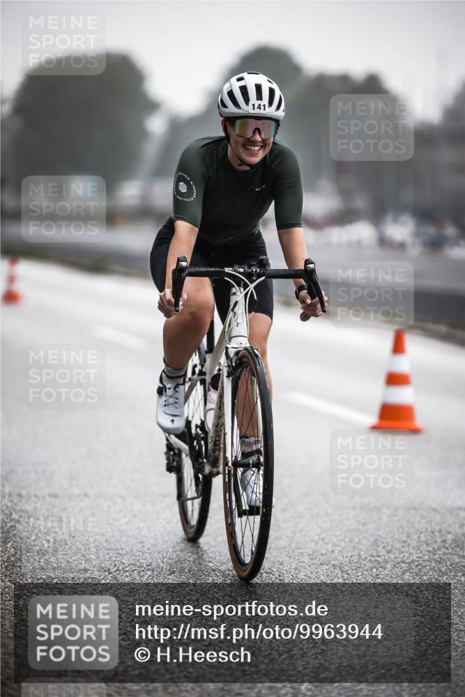 16.08.2026 - KN Förde Triathlon 2026 H.Heesch http://msf.ph/oto/9963944 16.08.2026 09:33:35 Radfahren 130, 141, 150, 224 meine-sportfotos.de