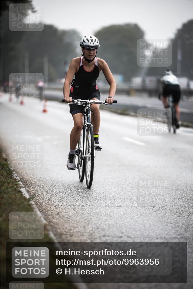 16.08.2026 - KN Förde Triathlon 2026 H.Heesch http://msf.ph/oto/9963956 16.08.2026 09:33:40 Radfahren 170, 219, 236 meine-sportfotos.de