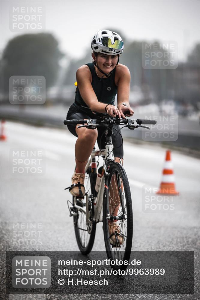 16.08.2026 - KN Förde Triathlon 2026 H.Heesch http://msf.ph/oto/9963989 16.08.2026 09:33:47 Radfahren 202 meine-sportfotos.de