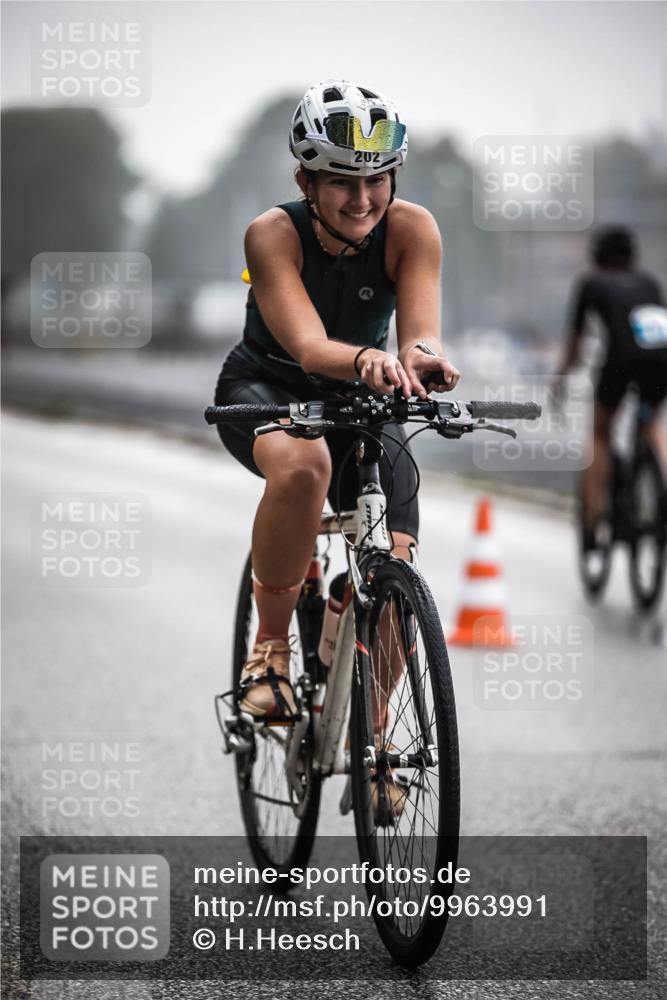 16.08.2026 - KN Förde Triathlon 2026 H.Heesch http://msf.ph/oto/9963991 16.08.2026 09:33:48 Radfahren 202 meine-sportfotos.de