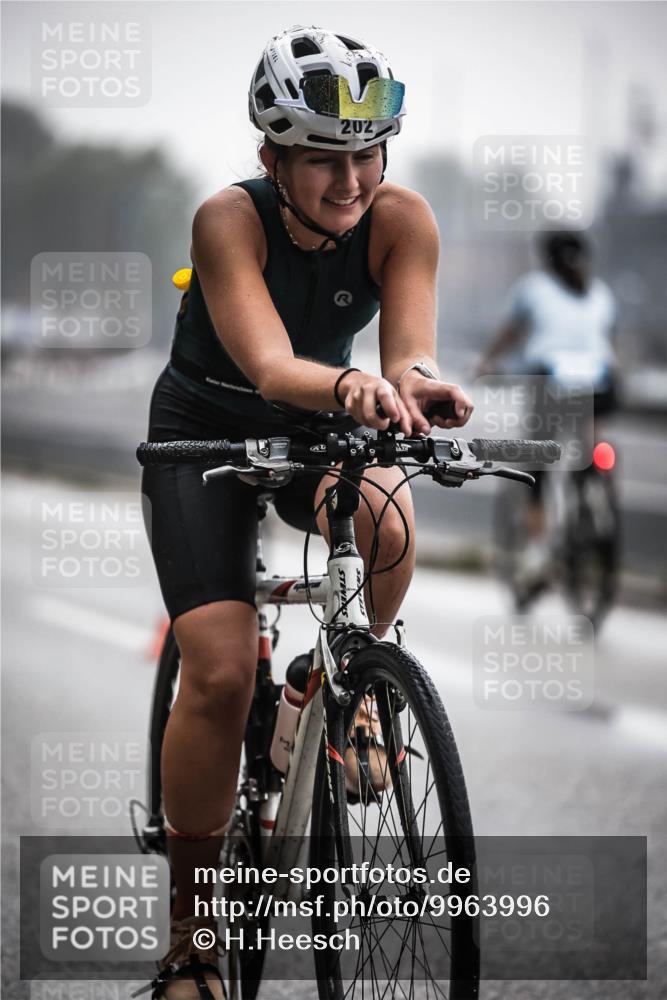 16.08.2026 - KN Förde Triathlon 2026 H.Heesch http://msf.ph/oto/9963996 16.08.2026 09:33:48 Radfahren 202 meine-sportfotos.de