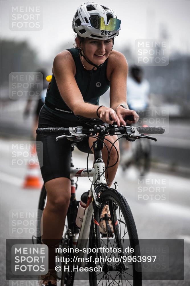 16.08.2026 - KN Förde Triathlon 2026 H.Heesch http://msf.ph/oto/9963997 16.08.2026 09:33:48 Radfahren 202 meine-sportfotos.de