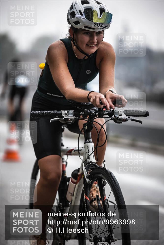 16.08.2026 - KN Förde Triathlon 2026 H.Heesch http://msf.ph/oto/9963998 16.08.2026 09:33:48 Radfahren 202 meine-sportfotos.de